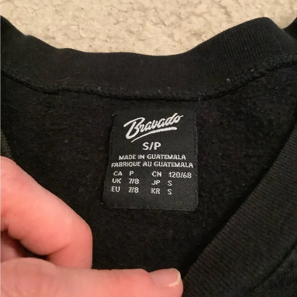 Ramones Punk Rock Band Sweatshirt Animal Print Graphic Pullover Bravado Size SM - Picture 7 of 13